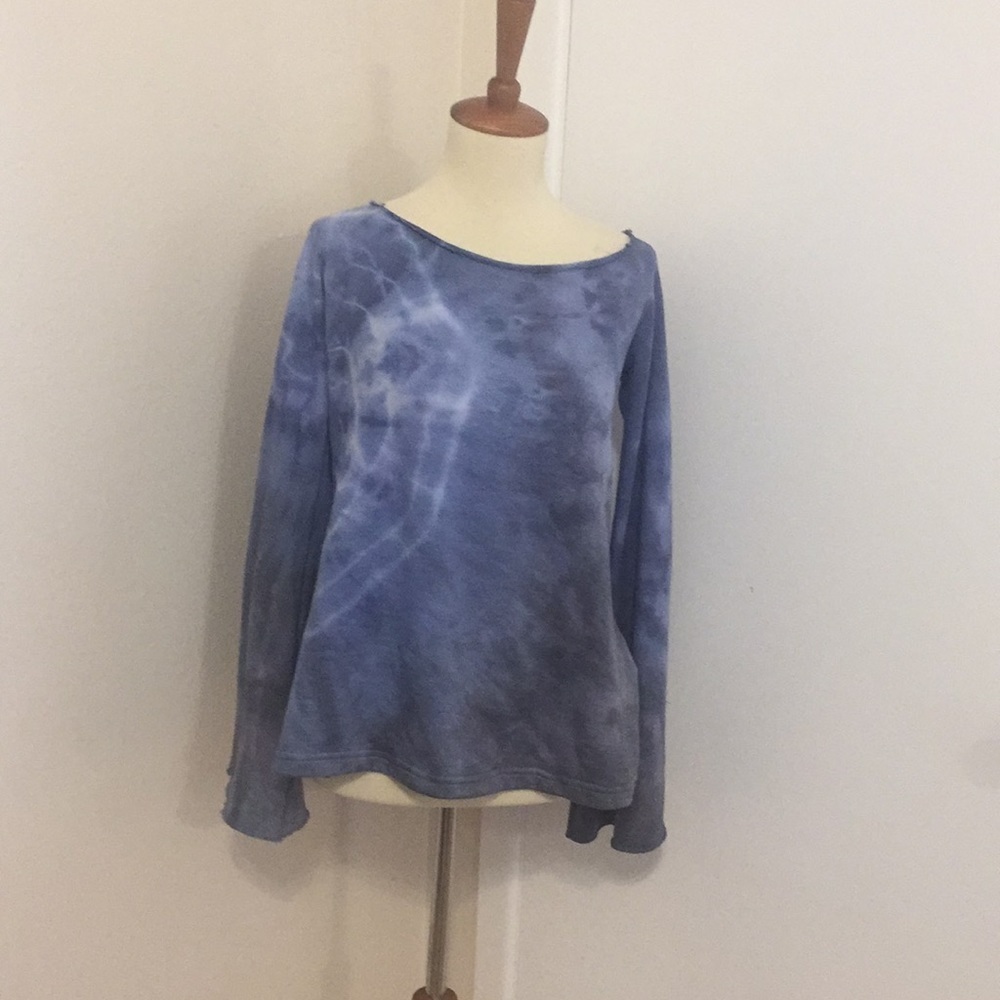 S NWOT LOVE TANJANE Sweater Top EE52 2963